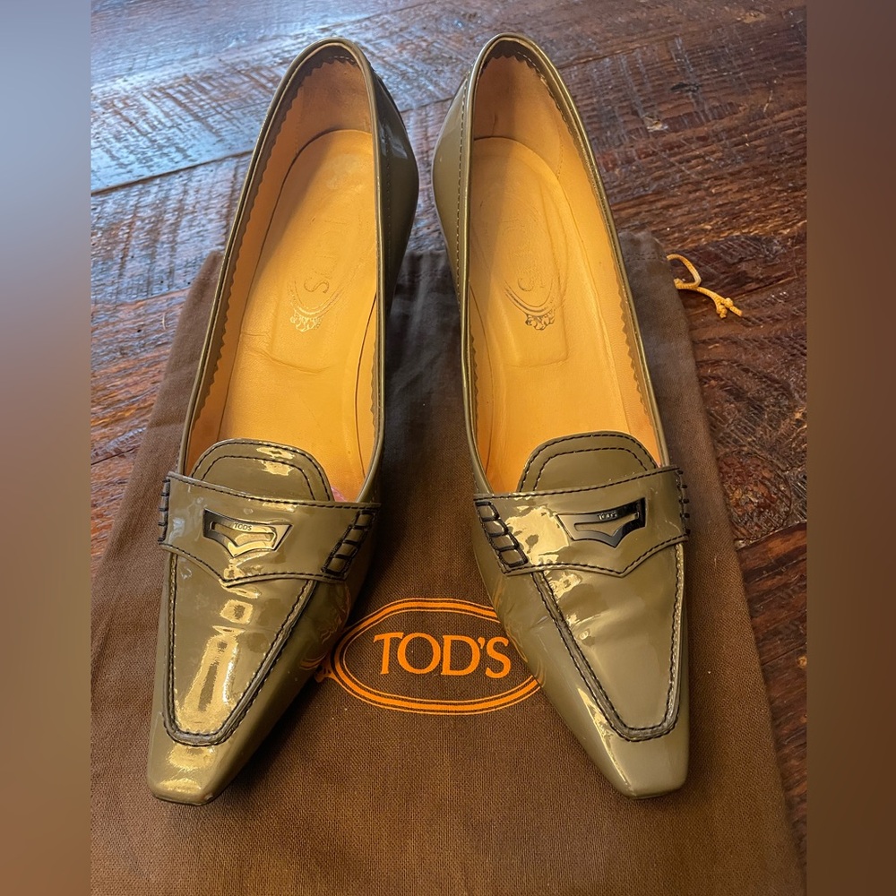 Tod’s Women's Patent Olive Green Pumps-Size 39